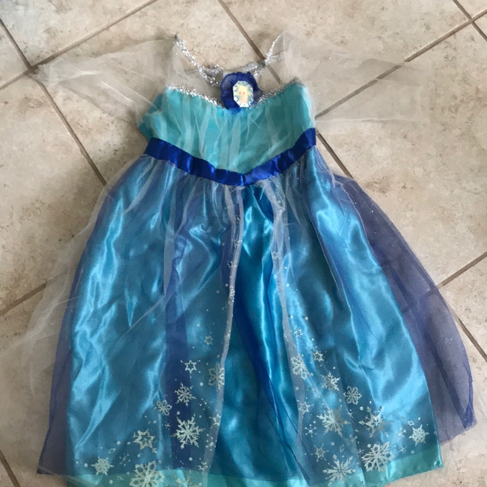 Kids Elsa Costume/ Size 4-6